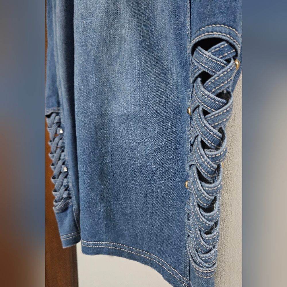 Size 10 Jean Capris Like New Condition Denim